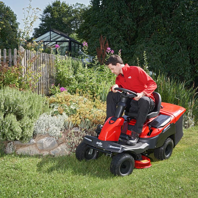 AKKU Rider Rasenmäher SOLO R74.5 AKKU Rider Rasenmäher SOLO R74.5 - mäht sauber bis an den Rand