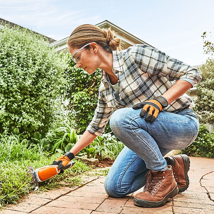 STIHL Akku-Heckenschere HSA 26, SET mit Akku und Ladegerät STIHL HSA 26 Akku-Heckenschere Set mit Akku