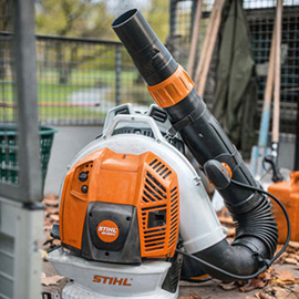 STIHL Rückentragbares Blasgerät BR 800 C-E STIHL Rückentragbares Blasgerät BR 800 C-E