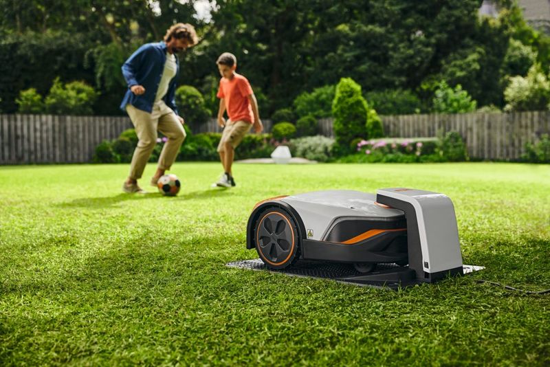 STIHL Mähroboter iMOW 6 MÄHROBOTER IMOW® 6