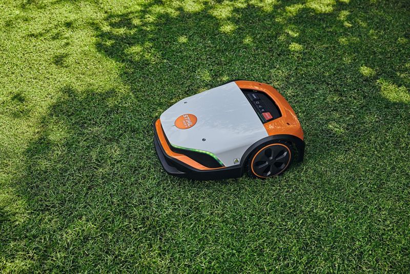 STIHL Mähroboter iMOW 6 MÄHROBOTER IMOW® 6