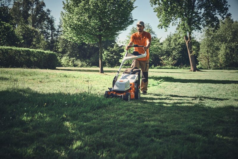 STIHL Rasenmäher RMA 750 - AP-System Grundgerät Akku-Rasenmäher RMA 750 - AP-System