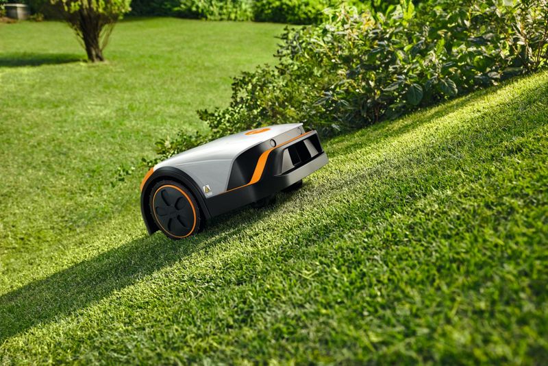 STIHL Mähroboter iMOW® 4 STIHL Mähroboter iMOW® 4