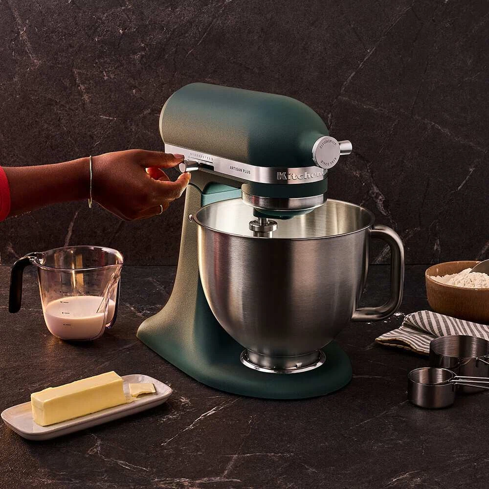 KitchenAid 4,7 L 5KSM50 Artisan Plus Küchenmaschine Pastalover mit 3-in-1 Nudelvorsatz-Pebbled Palm
