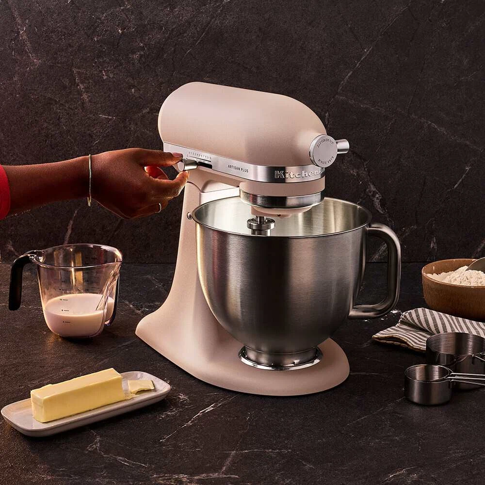 KitchenAid 4,7 L 5KSM50 Artisan Plus Küchenmaschine Pastalover mit 3-in-1 Nudelvorsatz-Feather Pink