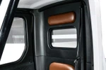2010360db01.jpg