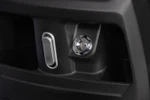 2012155db02.jpg