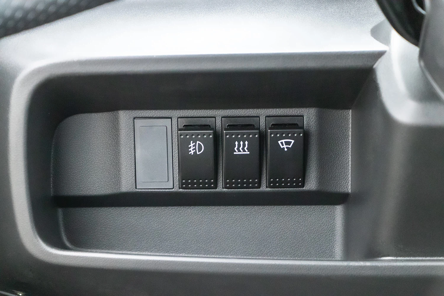 2010405db05.jpg