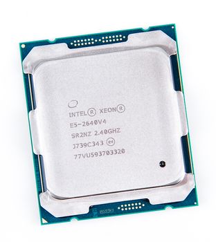 middle size zoom image
