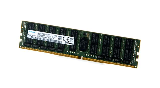 middle size zoom image