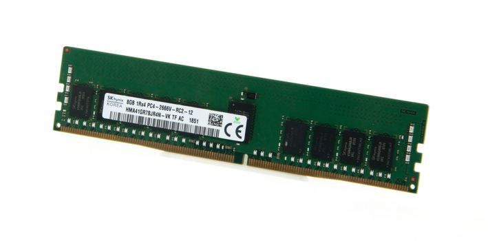 middle size zoom image