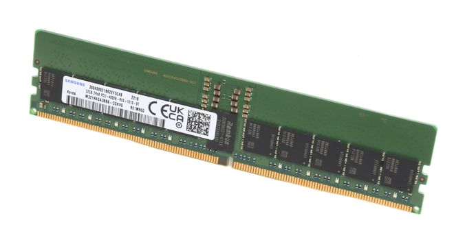middle size zoom image