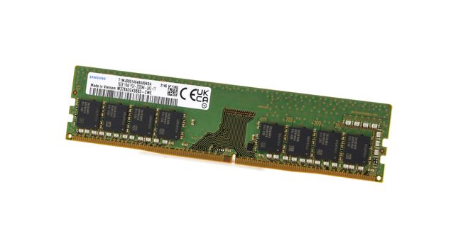 middle size zoom image