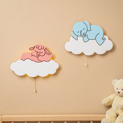 Set-2-Veilleuses-Murales-LED-Elephant-Agneau-sur-Nuages-en-Bois-Peint-a-la-Main.jpg Set-2-Veilleuses-Murales-LED-Elephant-Agneau-sur-Nuages-en-Bois-Peint-a-la-Main.jpg