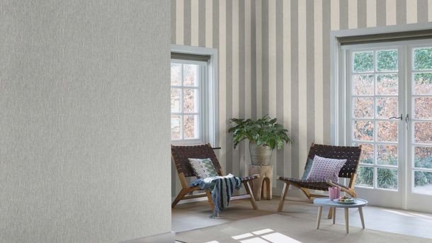Non-woven wallpaper Rasch gray silver triangles pattern 844276