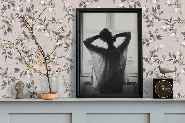 Non-woven wallpaper leaves beige grey silver 39768-4