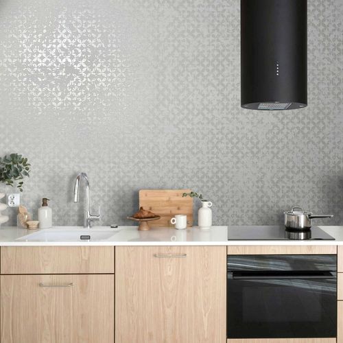 Non-woven wallpaper circles white cream metallic 35121