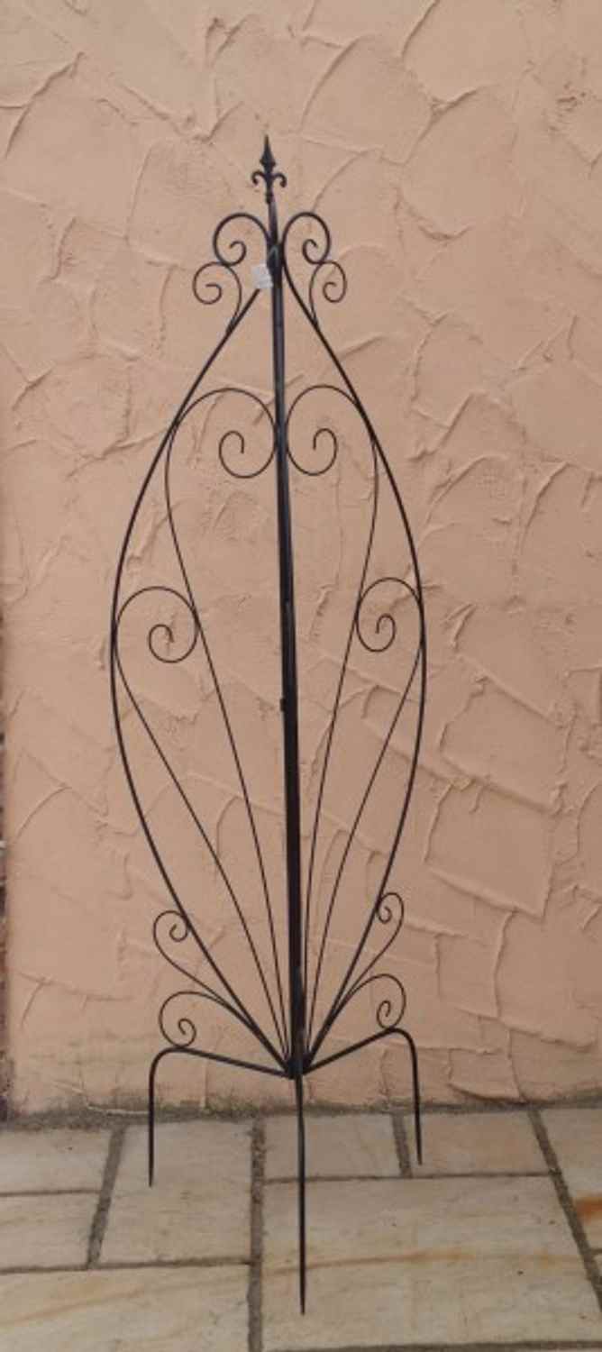 Landhaus Rankgitter Spalier Rankwand Obelisk Cervio Schwarz Clematis Kletterrose Landhaus Rankgitter Spalier Rankwand Obelisk Cervio Schwarz Clematis Kletterrose