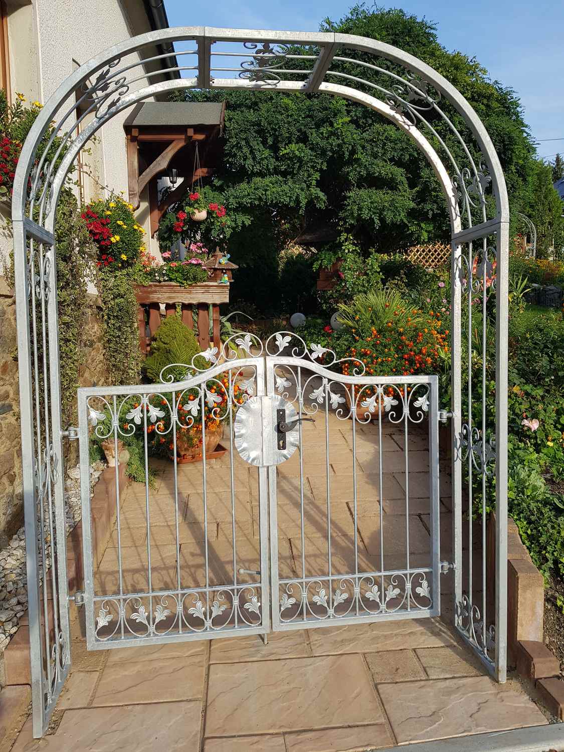 Tor Gartentür Pforte Rosenbogen mit Tür Monaco-RBGT-RBS 140/200 Schloss Verzinkt Premium Tor Gartentür Pforte Rosenbogen mit Tür Monaco-RBGT-RBS 140/200 Schloss Verzinkt Premium