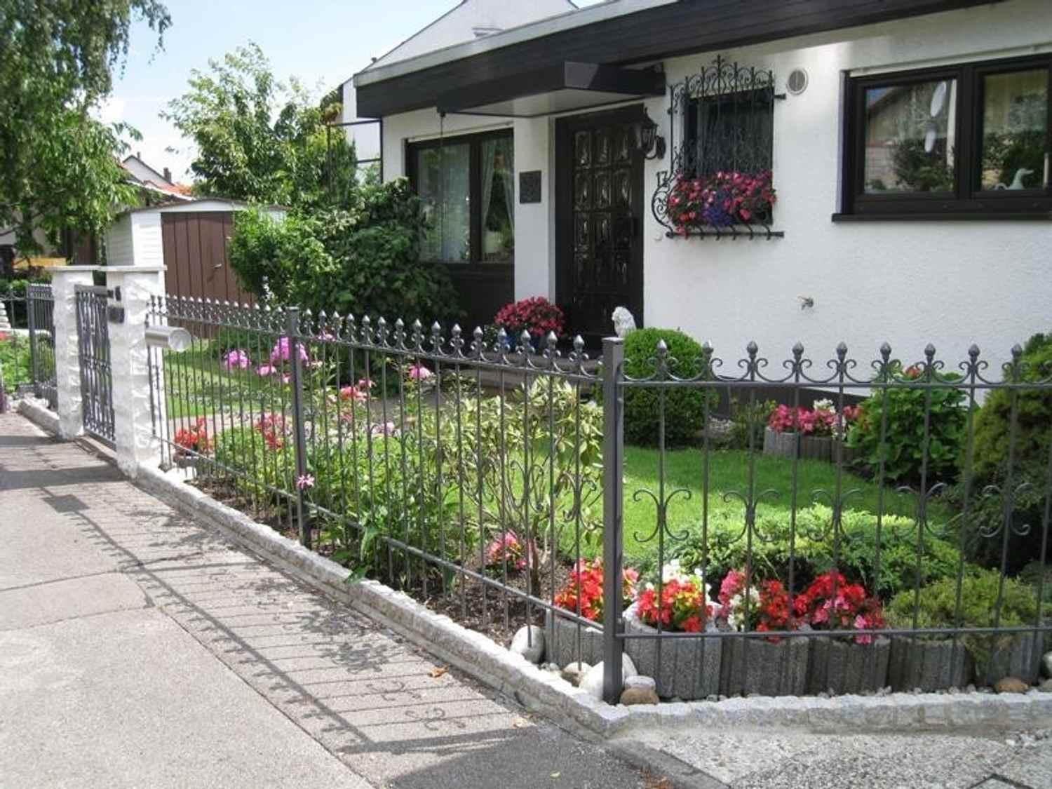 10 Meter Schmiedeeisen Zaun Metallzaun Gartenzaun Cassel-Z100/200 Feuer Verzinkt 10 Meter Schmiedeeisen Zaun Metallzaun Gartenzaun Cassel-Z100/200 Feuer Verzinkt