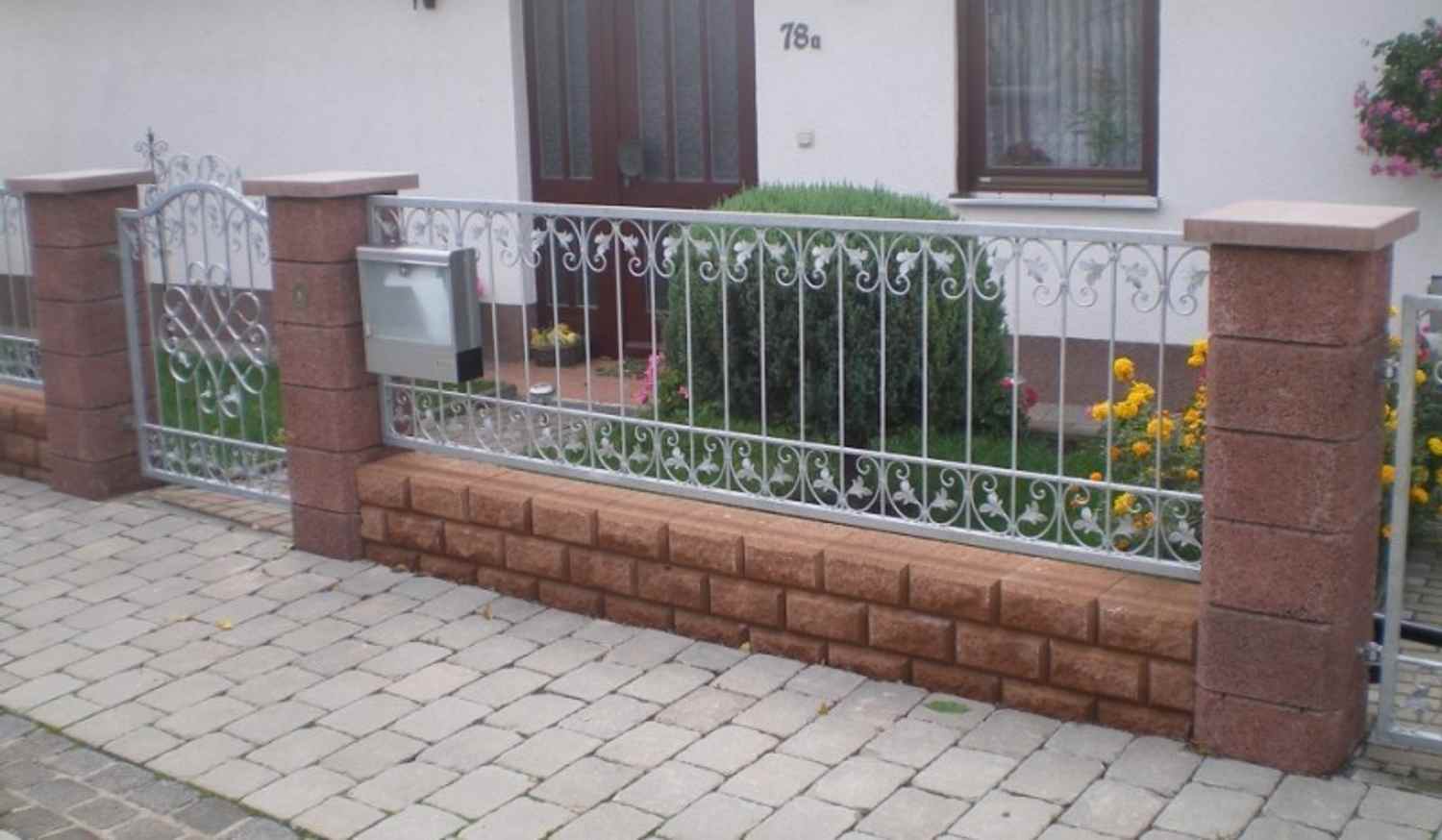 1 laufender Meter Schmiedeeisen Eisenzaun Zaun Zäune Monaco-Z100/200 Zink 1 laufender Meter Schmiedeeisen Eisenzaun Zaun Zäune Monaco-Z100/200 Zink