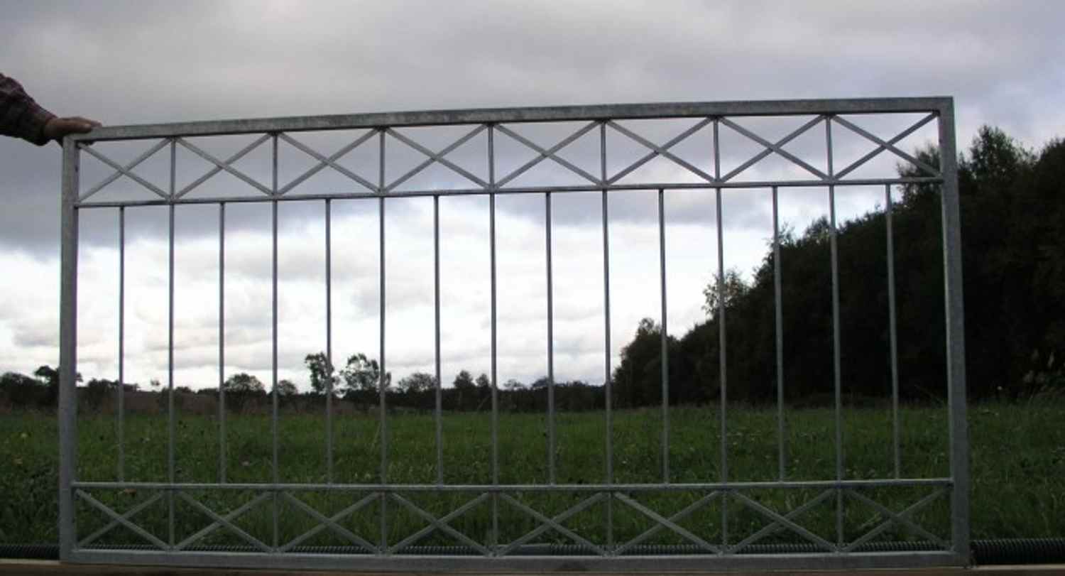 1 Meter Gartenzaun Zäune Zaunfeld Metallzaun Balkon Crossline-Z100/200 verzinkt 1 Meter Gartenzaun Zäune Zaunfeld Metallzaun Balkon Crossline-Z100/200 verzinkt