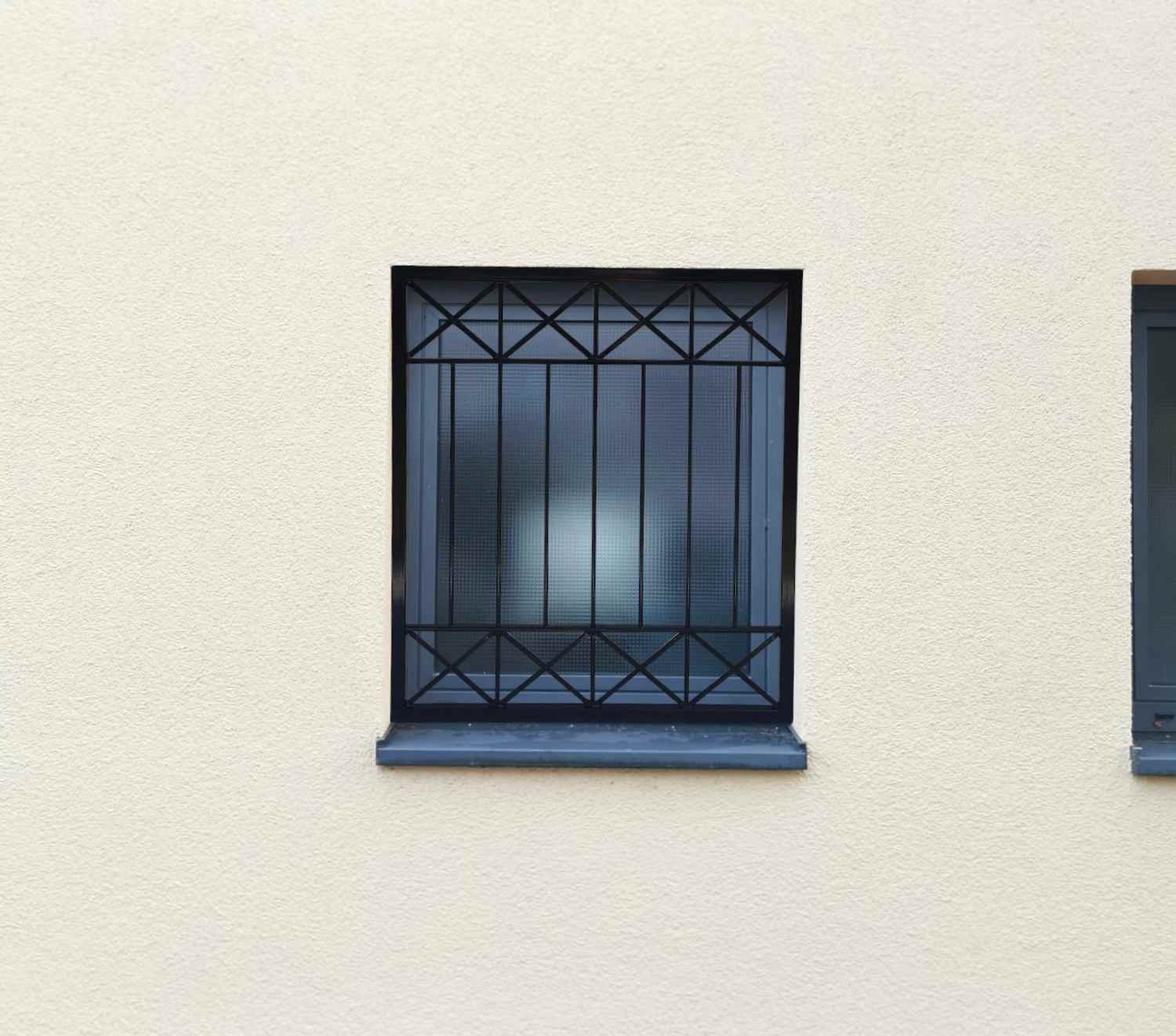 Metall Gitter Sicherheitsgitter Fenstergitter modern Crossline Z100/100 Verzinkt Metall Gitter Sicherheitsgitter Fenstergitter modern Crossline Z100/100 Verzinkt