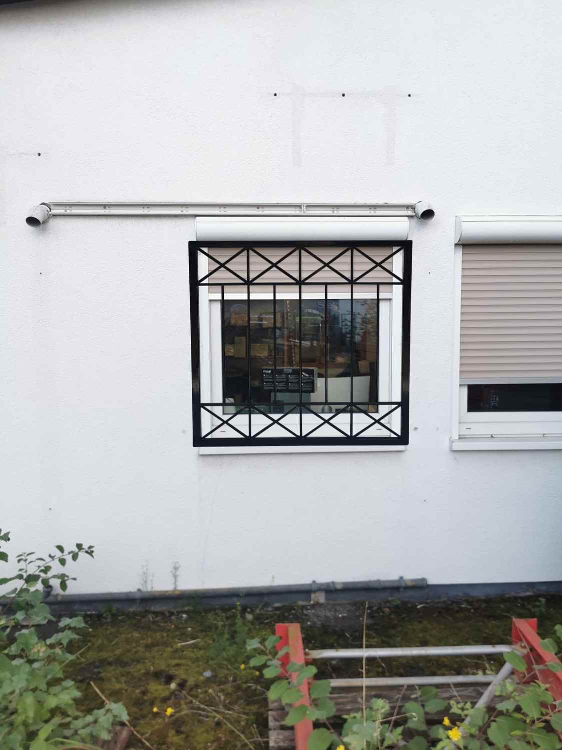 Metall Gitter Sicherheitsgitter Fenstergitter modern Crossline Z100/100 Verzinkt Metall Gitter Sicherheitsgitter Fenstergitter modern Crossline Z100/100 Verzinkt