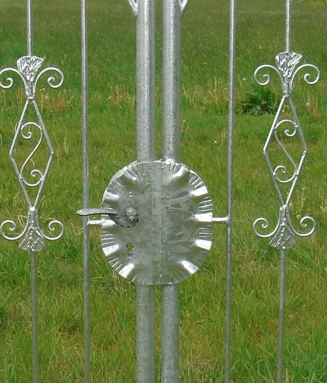 Traumhaft Gartentür Gartentor Einfahrtstor Vitoria-GT300S roh rost P.-Set 80 Traumhaft Gartentür Gartentor Einfahrtstor Vitoria-GT300S roh rost P.-Set 80