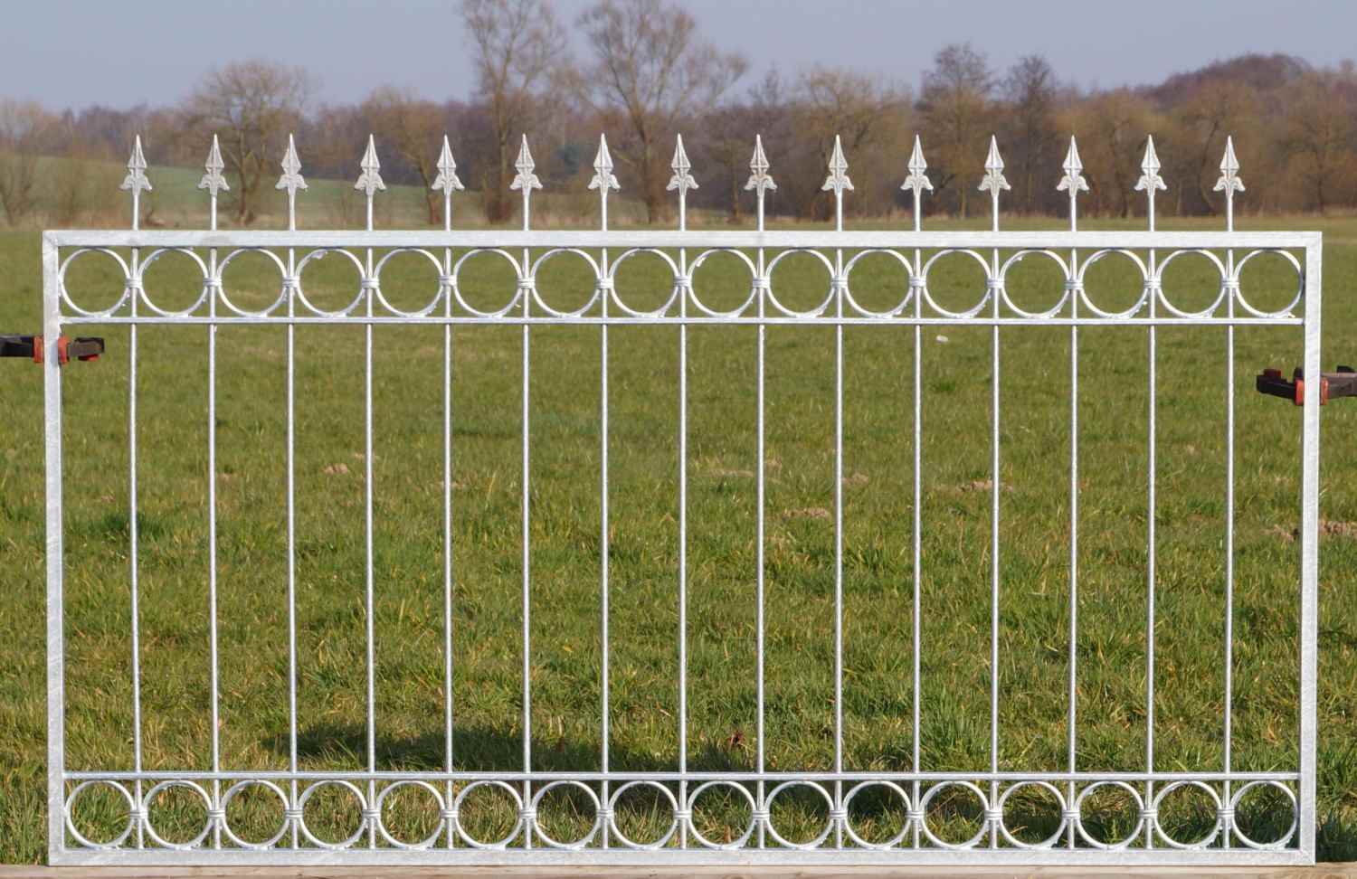 1 Meter Metallzaun Schmiedeeisen Gartenzaun Imperia-Z100/200 Feuer Verzinkt 1 Meter Metallzaun Schmiedeeisen Gartenzaun Imperia-Z100/200 Feuer Verzinkt