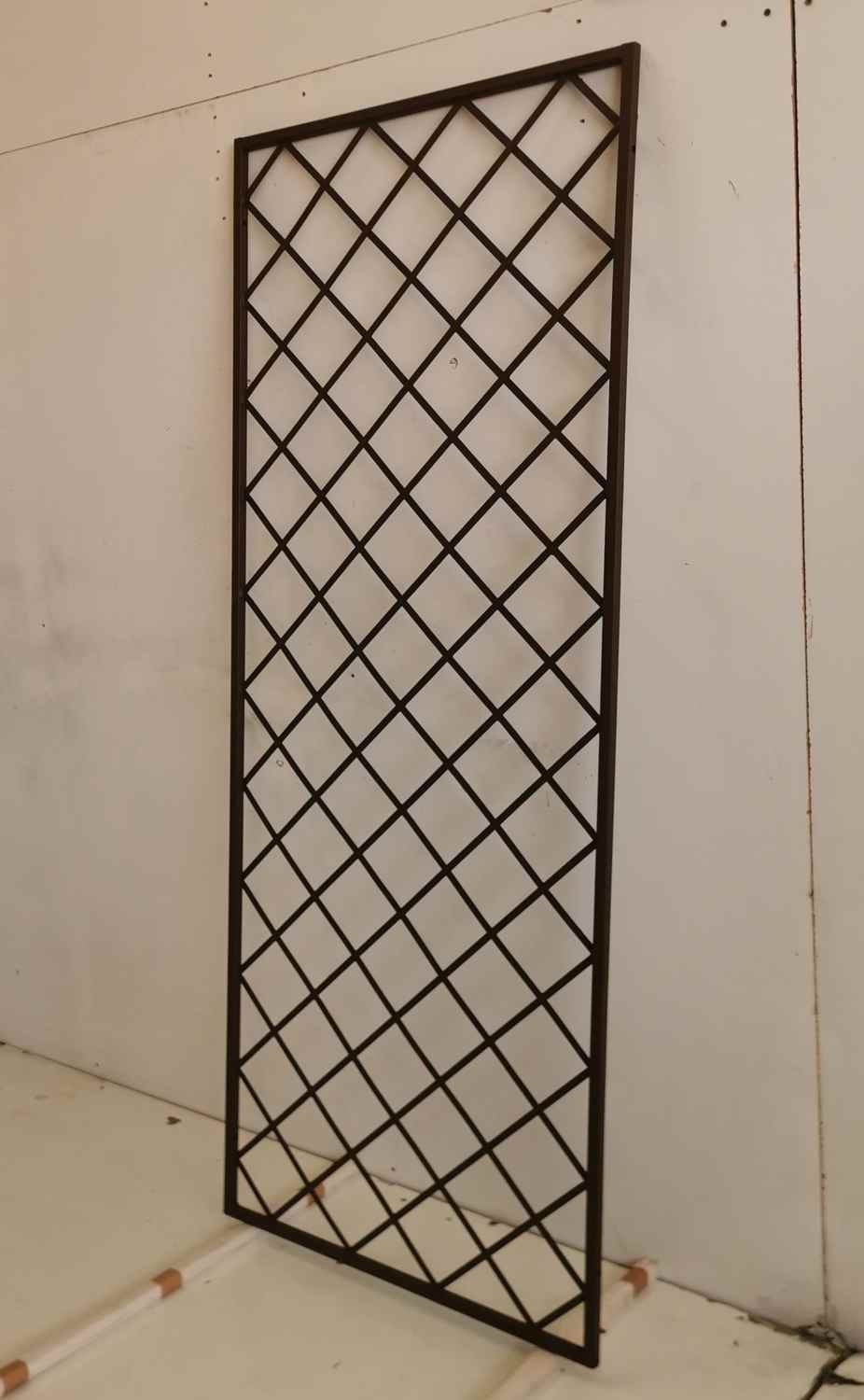 Rankgitter Spalier Rankhilfe Wandgitter Bozen 80 verzinkt braun Rosteffekt Rankgitter Spalier Rankhilfe Wandgitter Bozen 80 verzinkt braun Rosteffekt