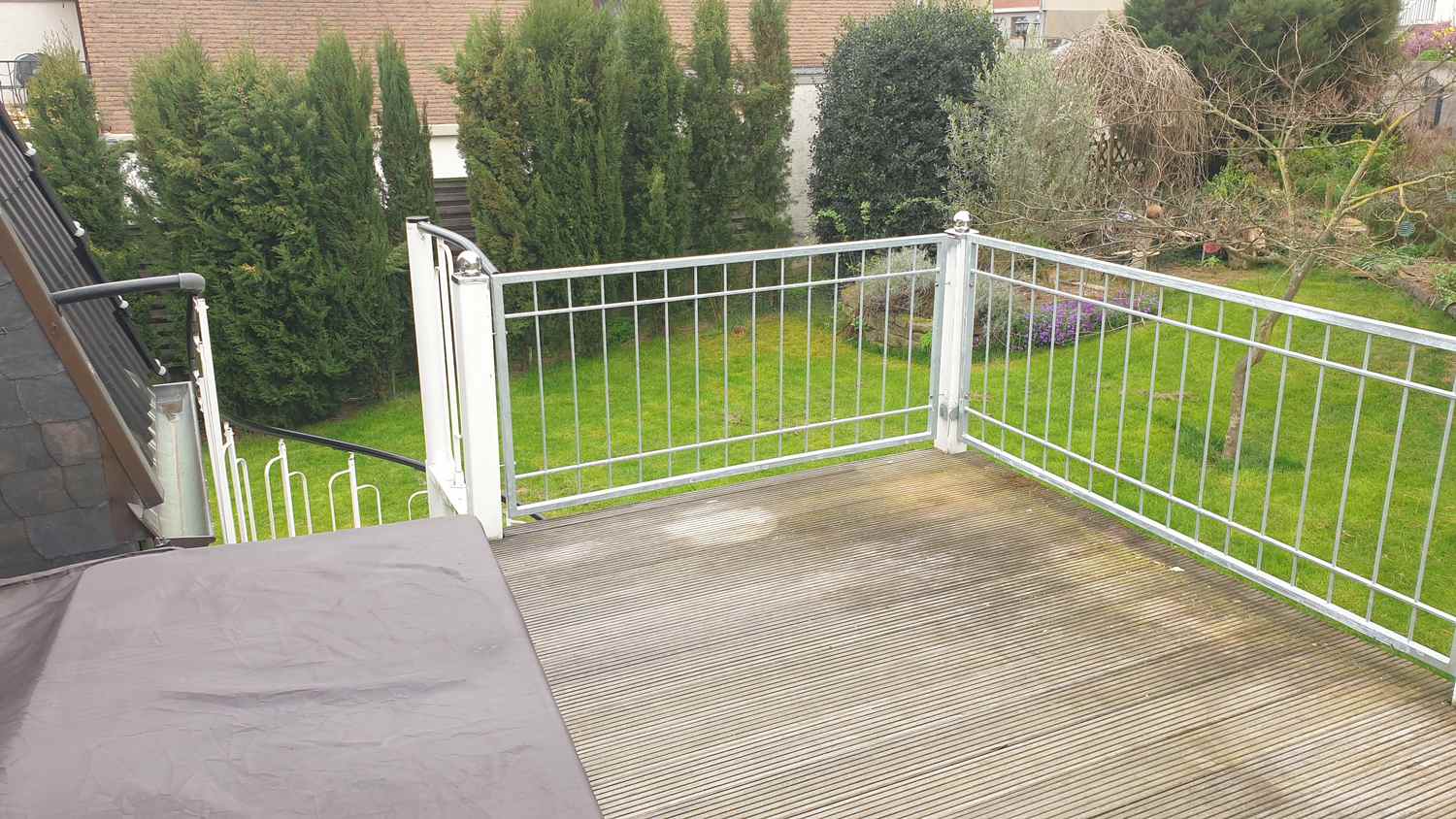 Metall Geländer modern Balkon Boston-Z100/200 Balkongeländer Feuer verzinkt Metall Geländer modern Balkon Boston-Z100/200 Balkongeländer Feuer verzinkt