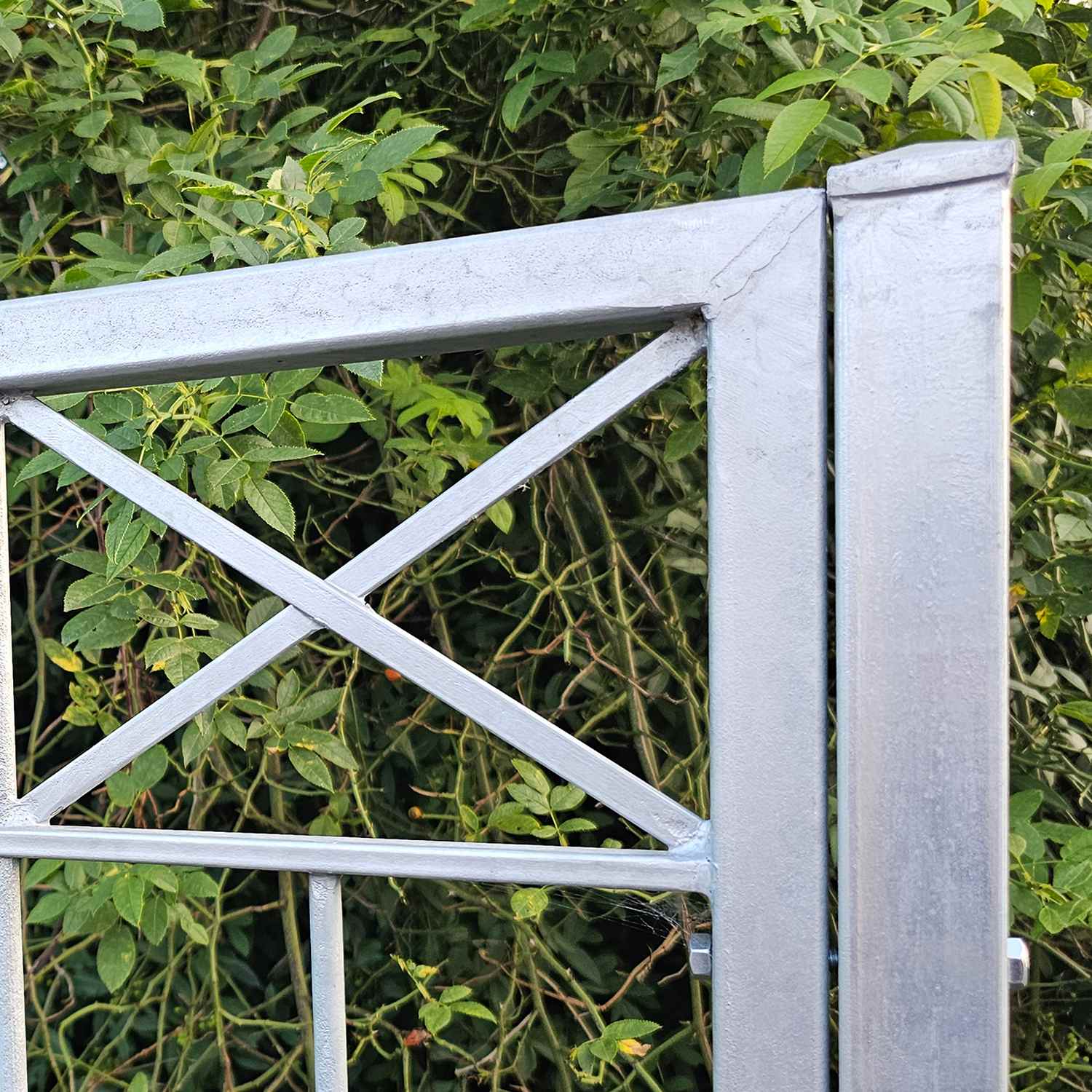 Gartenzaun Metall Balkon Zaun Zaunelement Crossline-Z100/200 Feuer Verzinkt Gartenzaun Metall Balkon Zaun Zaunelement Crossline-Z100/200 Feuer Verzinkt