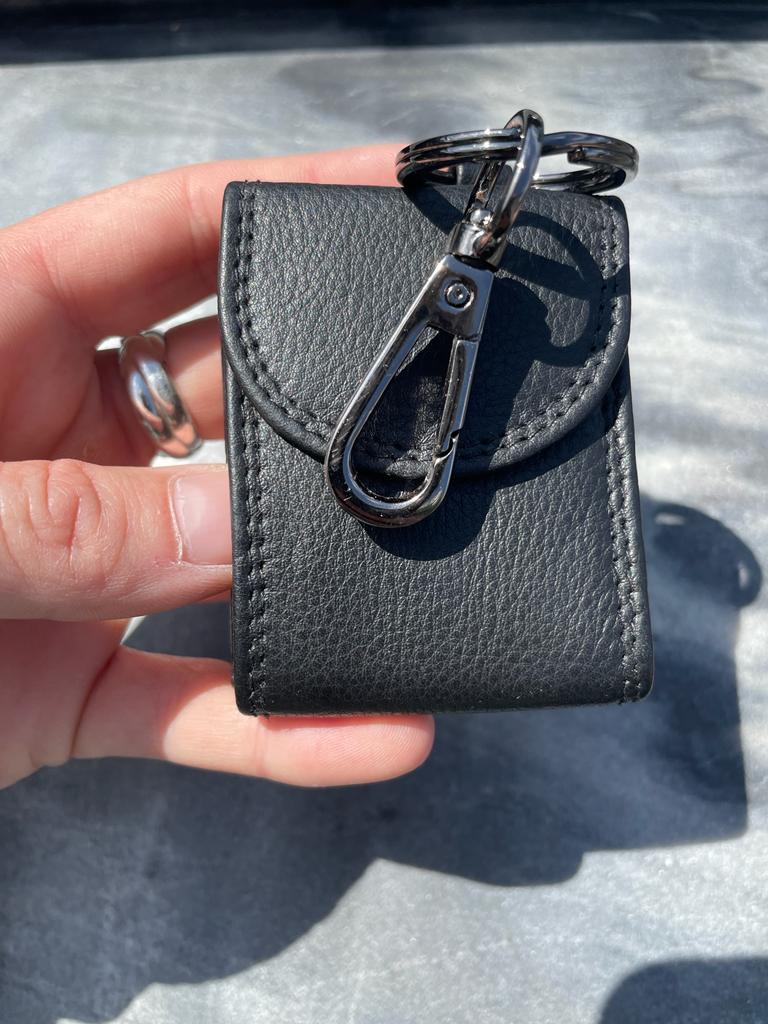 Josephine Osthoff praktischer Schlüsselanhänger, Mini Geldbörse, AirTag Aufbewahrung, Kleingeldbörse, handgemacht aus 100% Echtleder, für Damen und Herren, für Geldschein, für Münzen