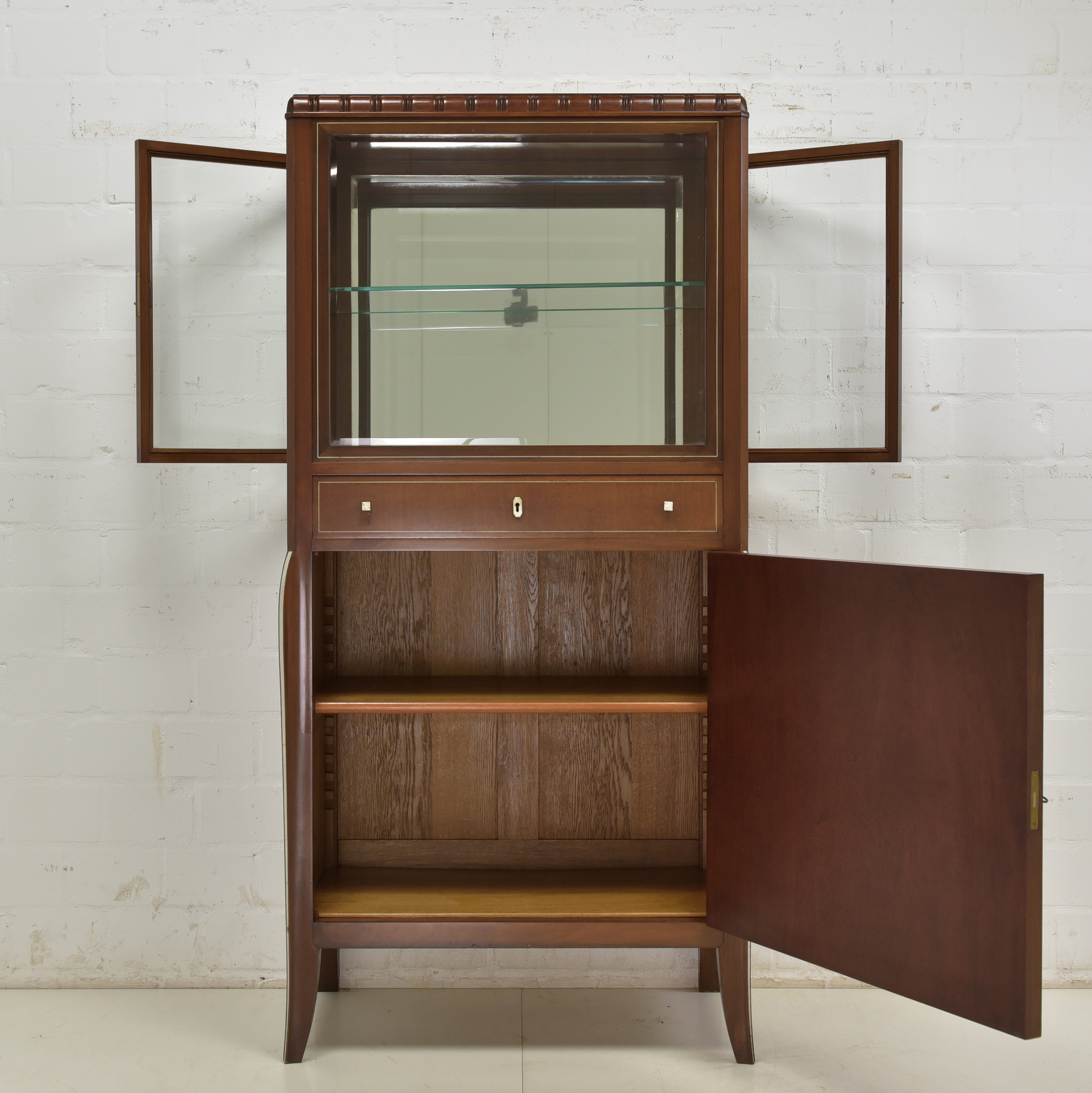 ANTIK! Schmale Vitrine restauriert Art Déco Mahagoni Vitrinenschrank Esszimmer