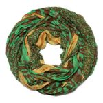 loopschal-schal-leo-tierfellmuster-crinkle-ws22-gruen.jpg
