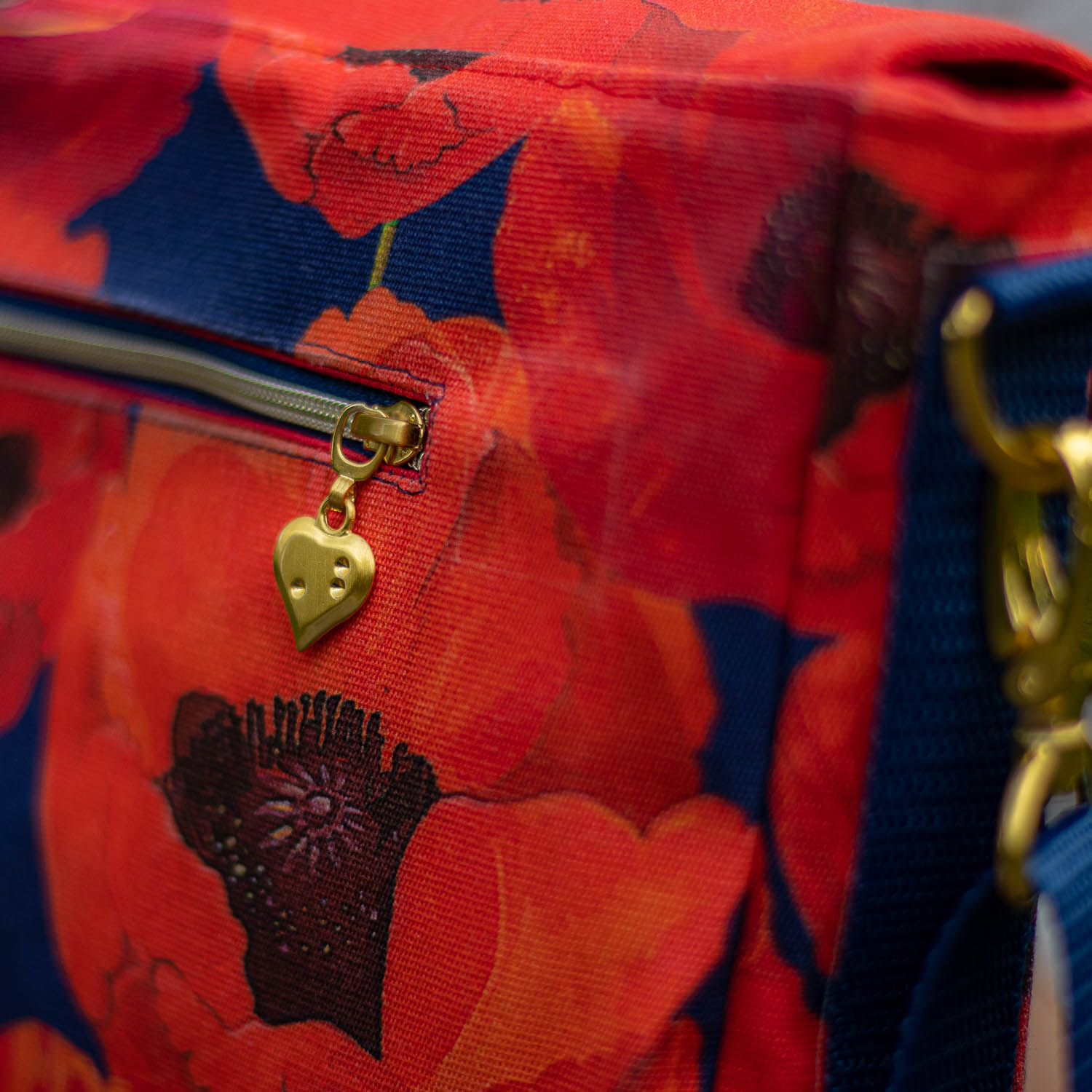 Zipper mit Herz - für 4mm Raupe-2 Zipper mit Herz - für 4mm Raupe-2