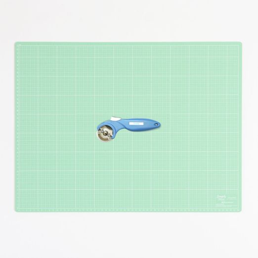 Tapis de découpe A2 Vert menthe-Lilas + cutter rotatif gratuit Tapis de découpe A2 Vert menthe-Lilas + cutter rotatif gratuit