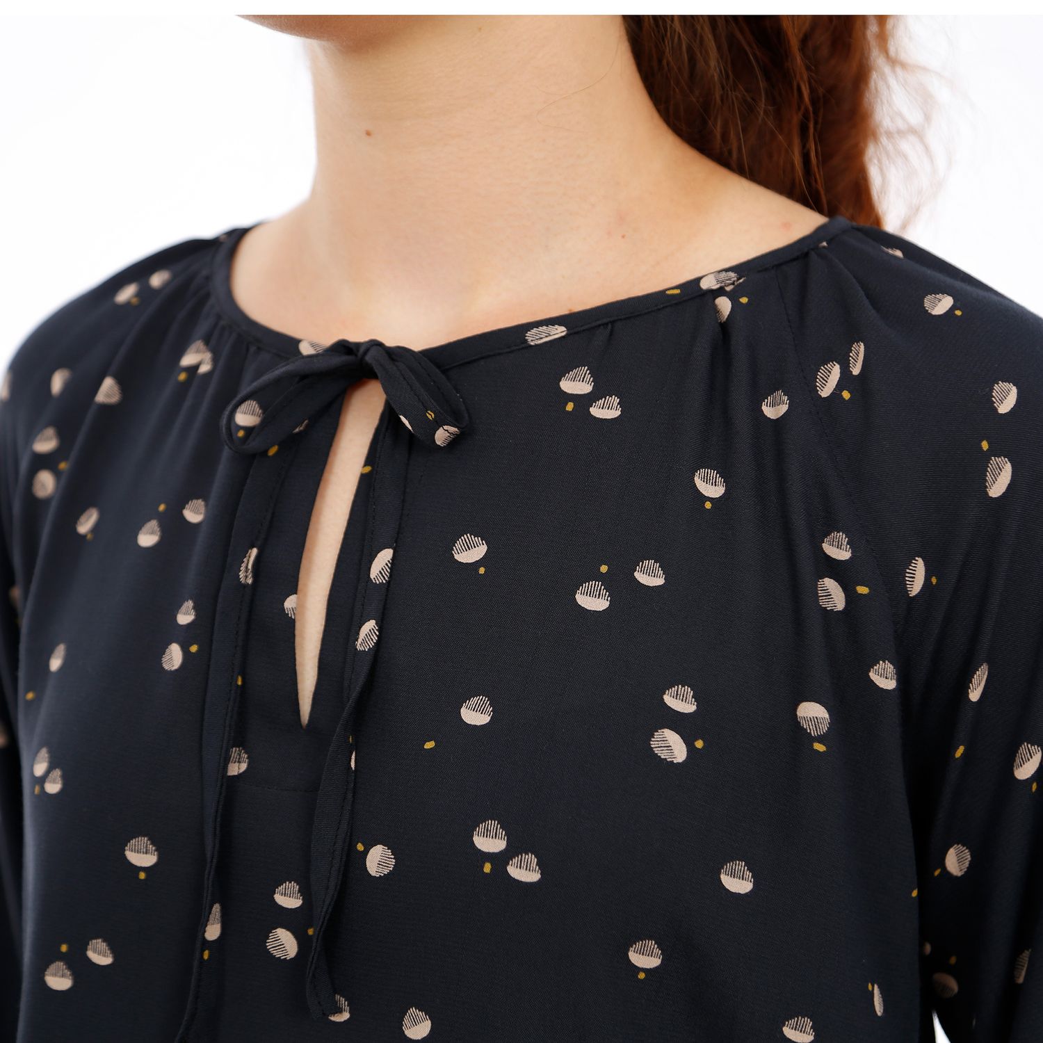Bluse - FRAU KRISSI - Schnittmuster eBook-4 Bluse - FRAU KRISSI - Schnittmuster eBook-4