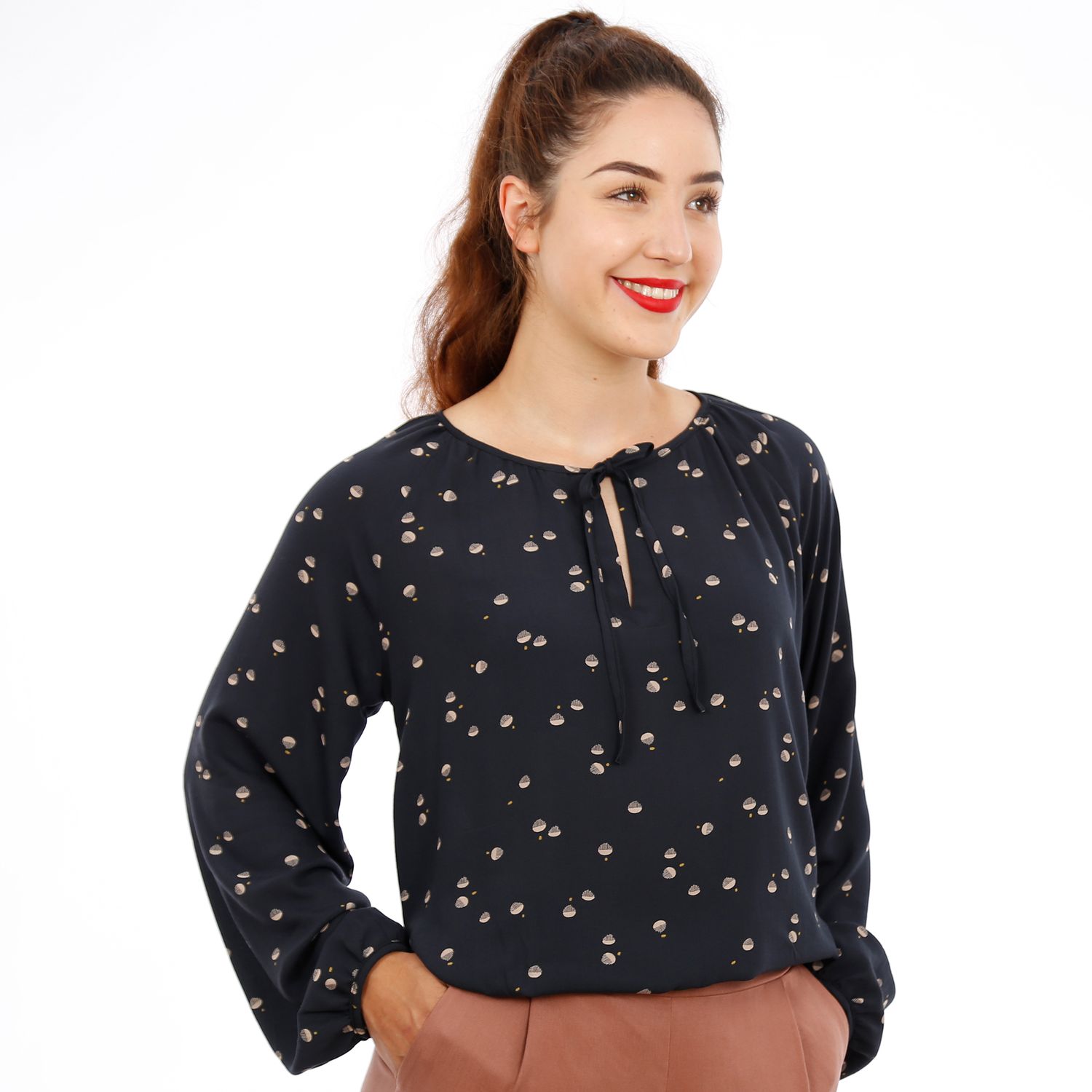 Bluse - FRAU KRISSI - Schnittmuster eBook-6 Bluse - FRAU KRISSI - Schnittmuster eBook-6
