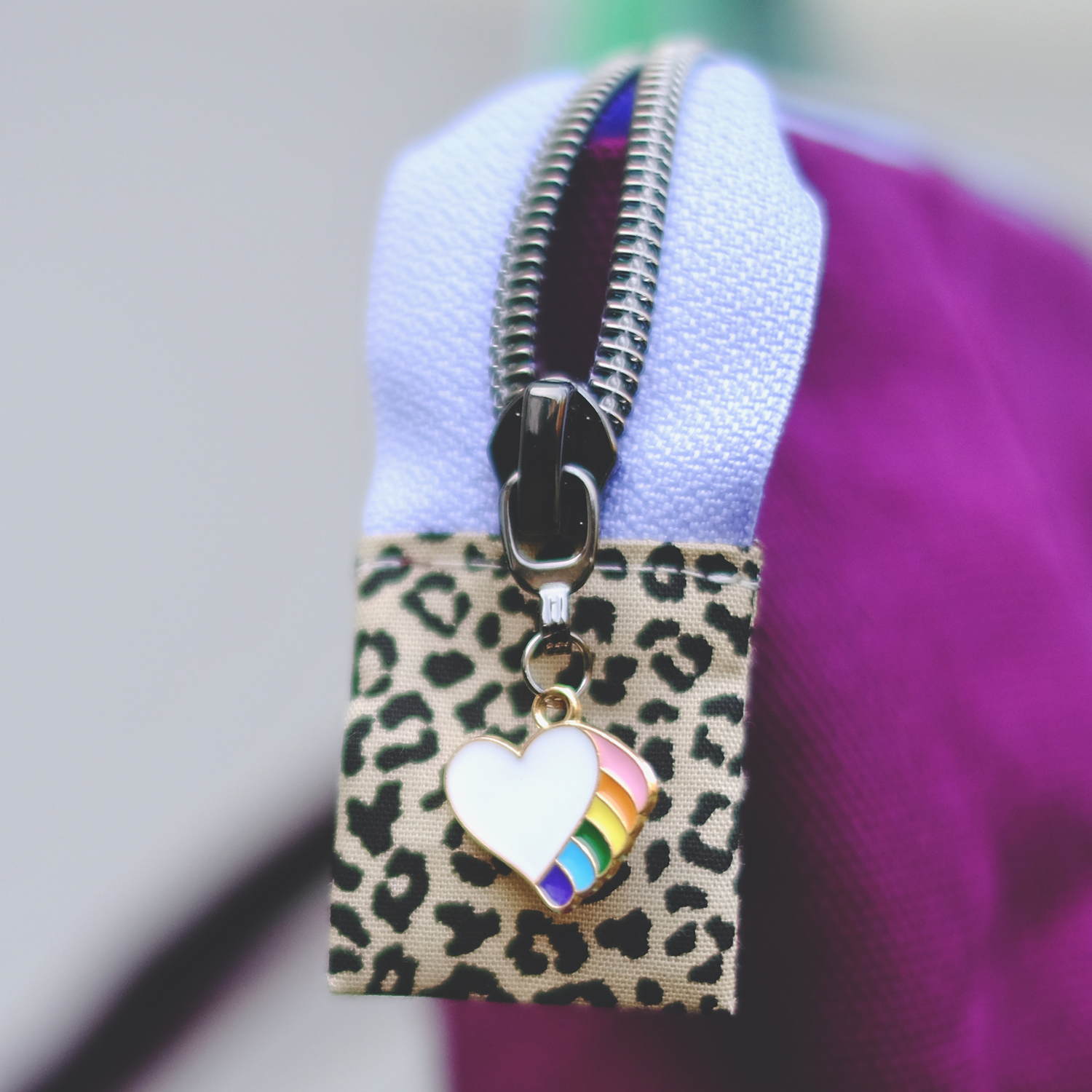 Charm - Anhänger - Herz mit Regenbogen - 1 Stück-1 Charm - Anhänger - Herz mit Regenbogen - 1 Stück-1