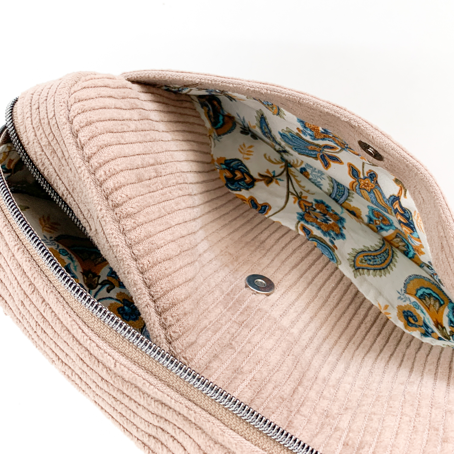 Umhängetasche 'Cambag Tessa Large' von creaResa *Taschenstar*-7 Umhängetasche 'Cambag Tessa Large' von creaResa *Taschenstar*-7