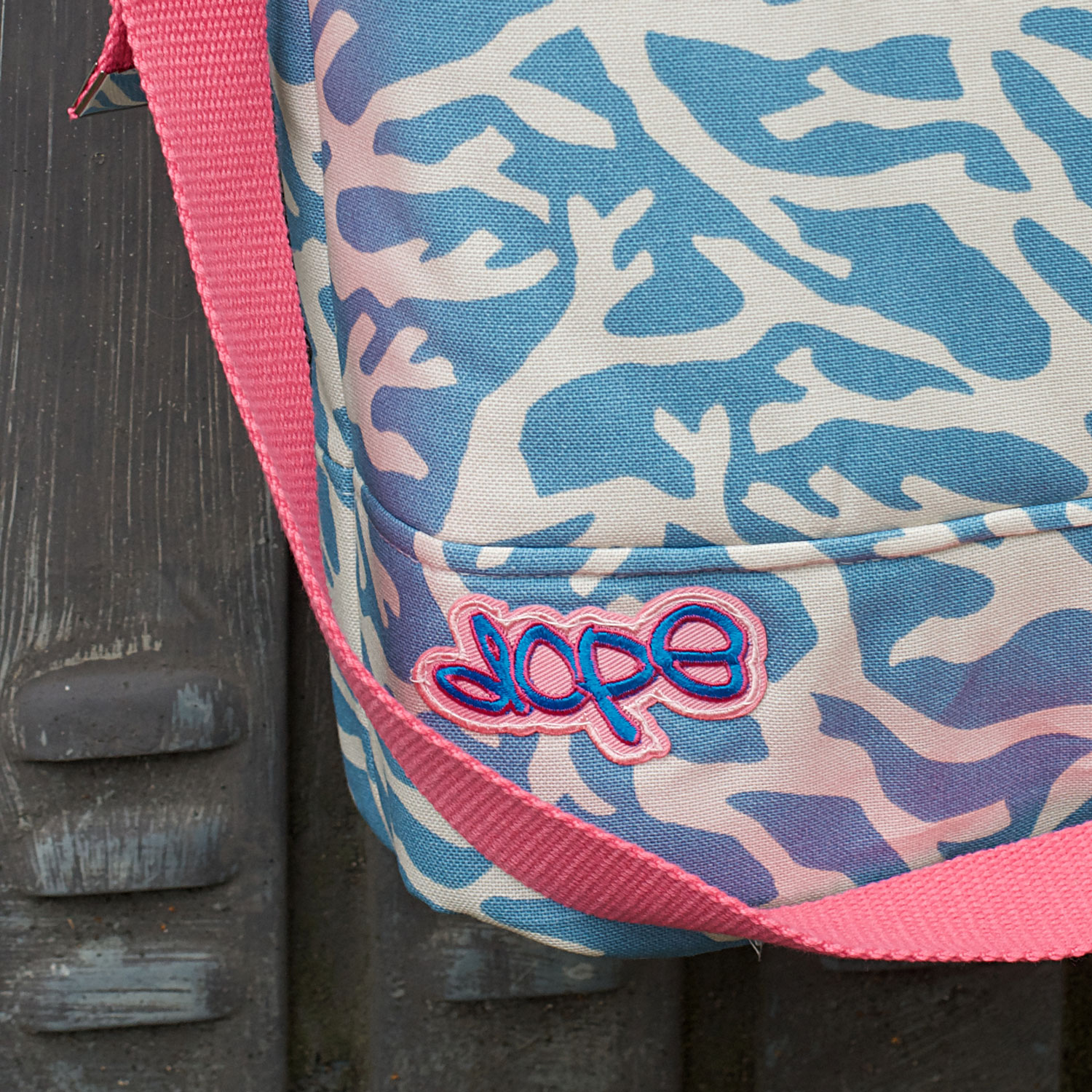 Ecusson thermocollant Dope Rose vif-1 Ecusson thermocollant Dope Rose vif-1