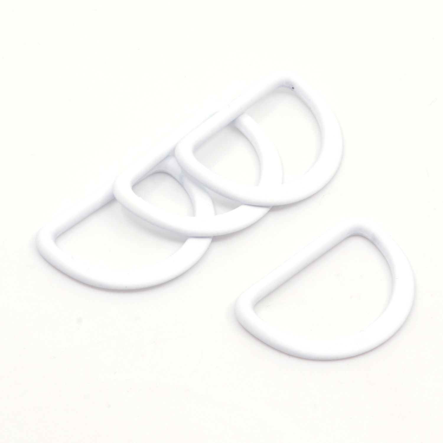 Anneau demi-rond 25mm métal Blanc B3-1 Anneau demi-rond 25mm métal Blanc B3-1