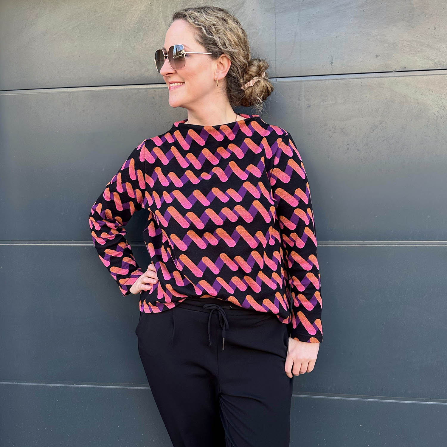Bio Jacquard Jersey - Hamburger Liebe Bling Bling Up and Down Schwarz-1 Bio Jacquard Jersey - Hamburger Liebe Bling Bling Up and Down Schwarz-1