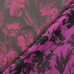 Tissu pour blouses et robes - Jacquard fleurs noir rose Tissu pour blouses et robes - Jacquard fleurs noir rose
