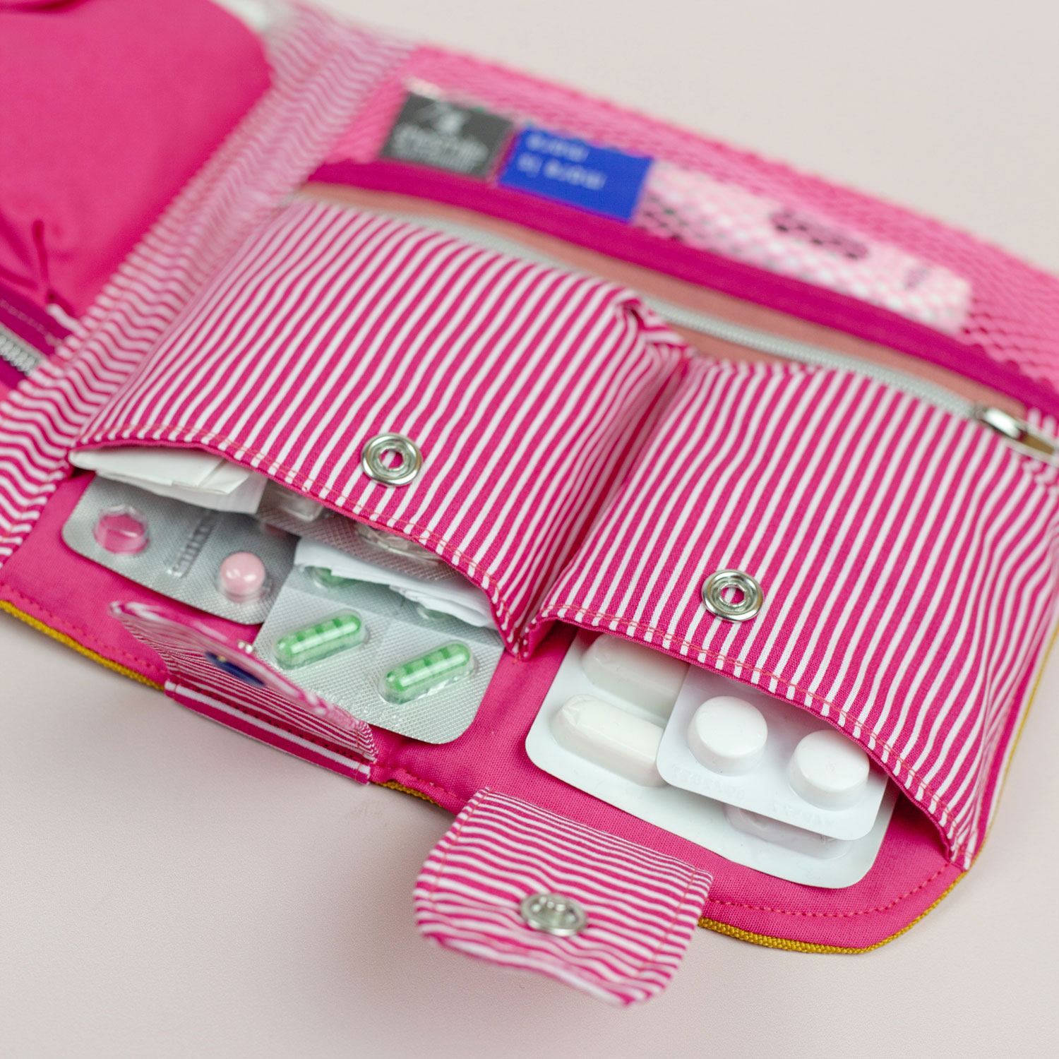 Medikamententasche ZipKram von shesmile *Taschenstar*-7 Medikamententasche ZipKram von shesmile *Taschenstar*-7