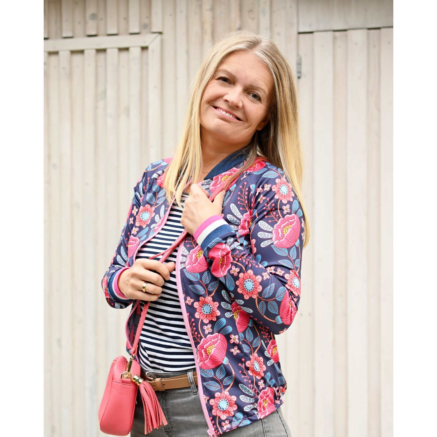 Albstoffe Performance Kollektion - Alice Flowers Navy-1 Albstoffe Performance Kollektion - Alice Flowers Navy-1