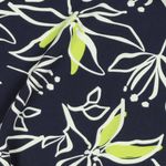 Blus- och klänningstyg - stretchigt blommigt marinblått