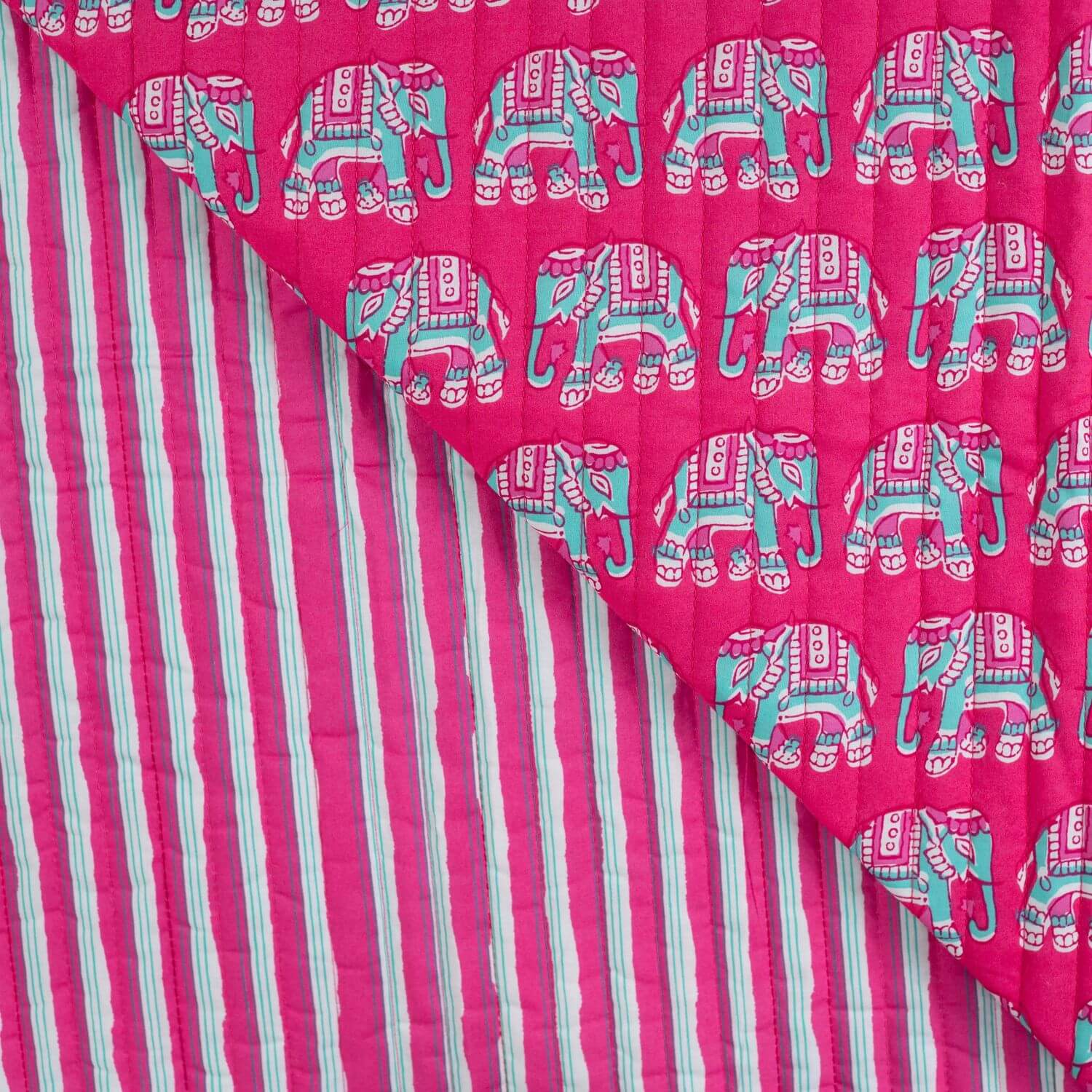 Tissu matélassé pour veste - Double face Elephants & Rayures Rose vif Ouaté-1 Tissu matélassé pour veste - Double face Elephants & Rayures Rose vif Ouaté-1
